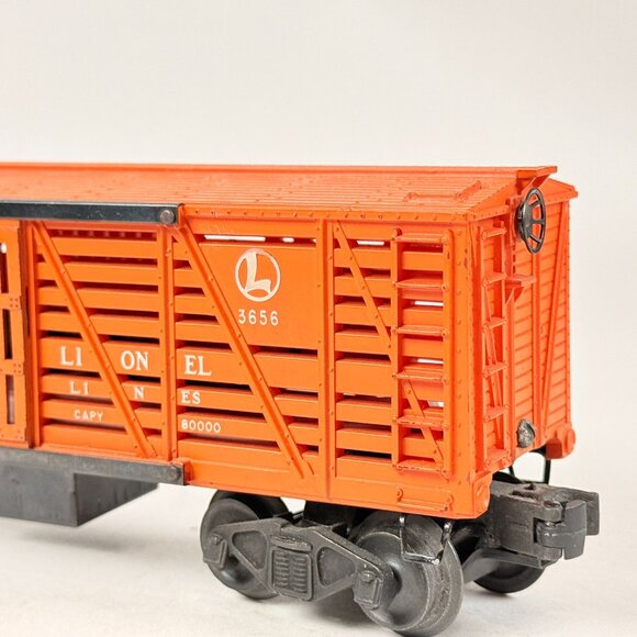 Lionel Vintage O Gauge 3656 Orange Cattle Train Car W/ Moving Doors Postwar - Picture 4 of 8
